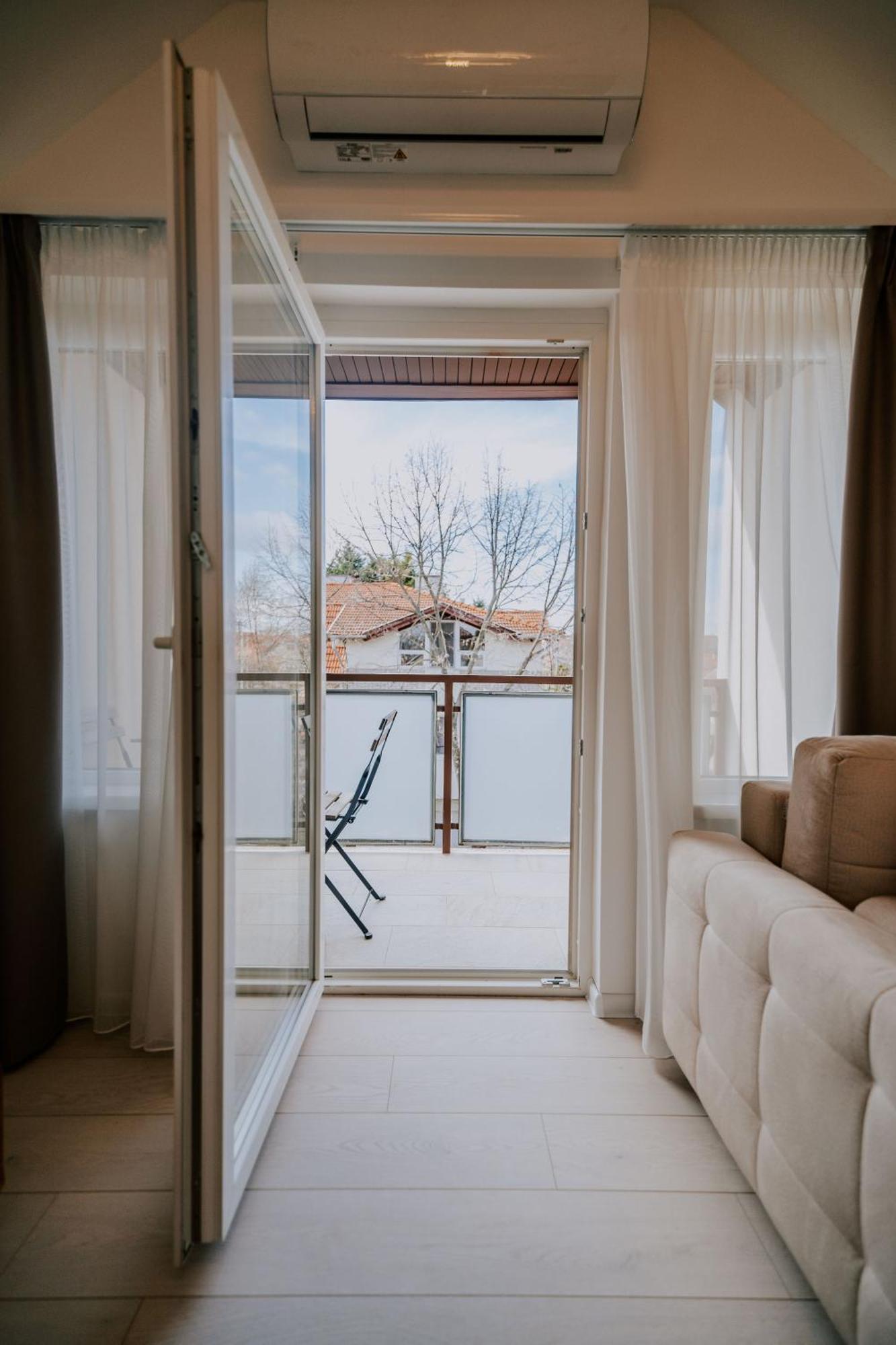 Maison De Luxe Сегед Екстер'єр фото